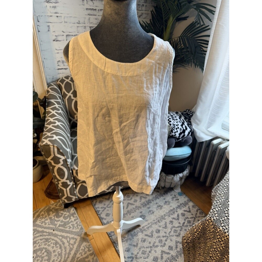 Eskandar Neiman Marcus women's sleeveless top in white linen Size 0